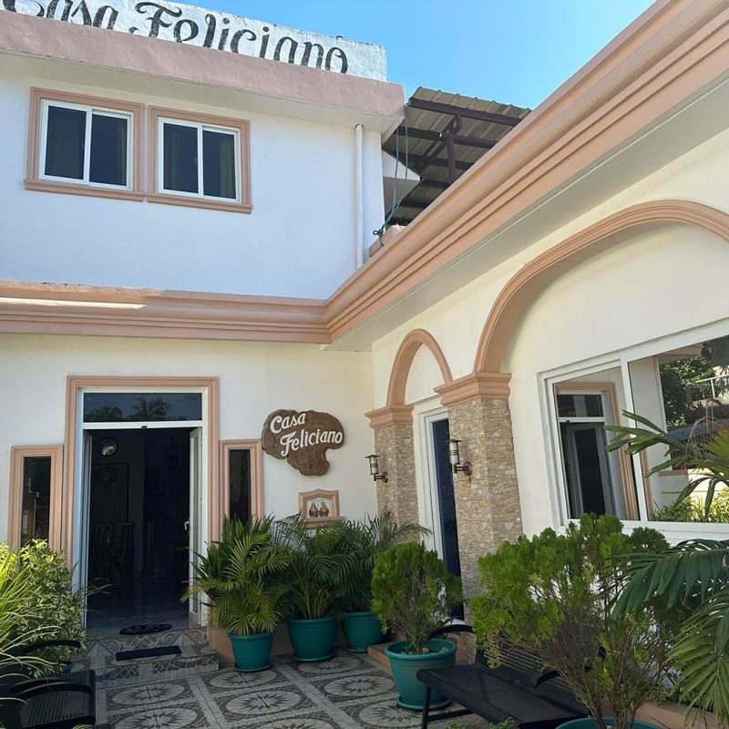 Casa Feliciano facade