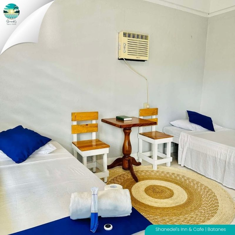 Shanedel’s Inn room